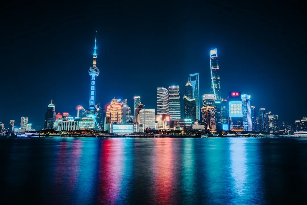 环保工程中工业废水处理系统的工艺选型与设备配置要点解析